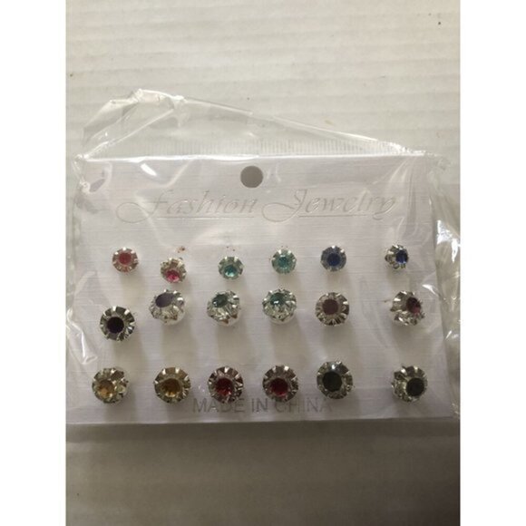 Fashion Jewelry Earring Lot 1 set of 9  pairs - Picture 1 of 5